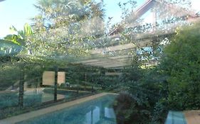 Akoa Villa